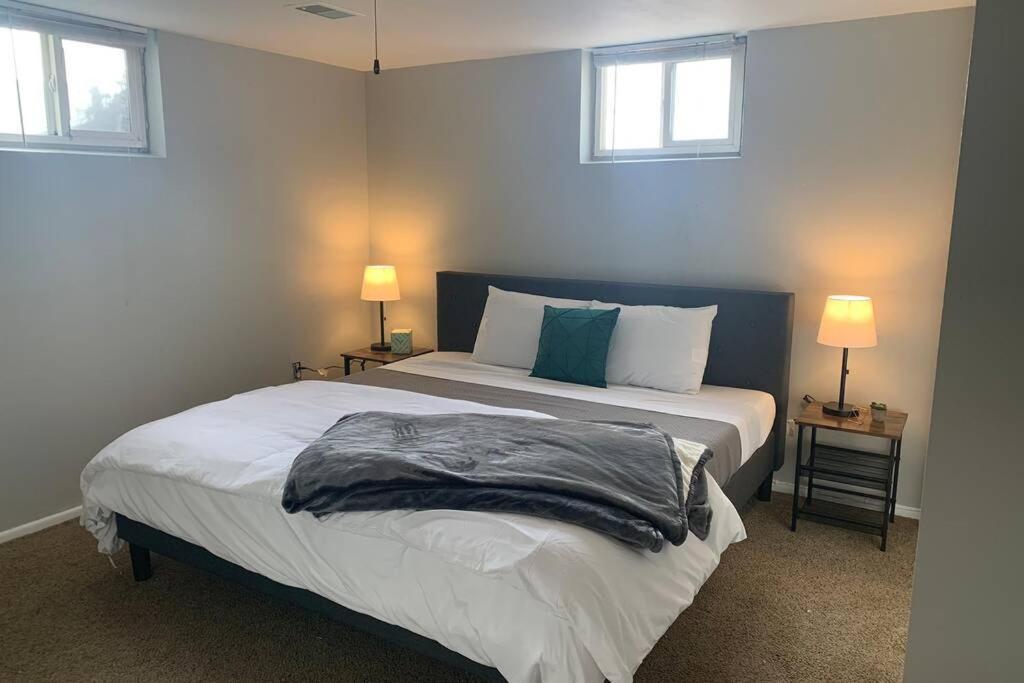 3 King Beds + Bunk Beds On Broadway Littleton Exterior foto