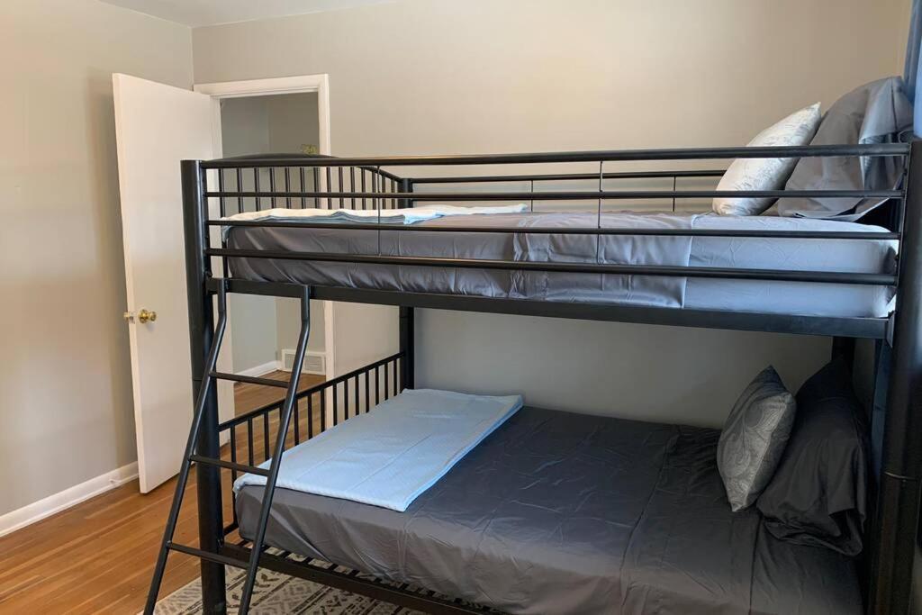 3 King Beds + Bunk Beds On Broadway Littleton Exterior foto